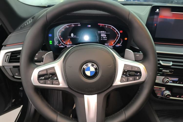 Used BMW 5 Series 2022 Restyled 530Li Leading Edition M Sport Package Steering Wheel
