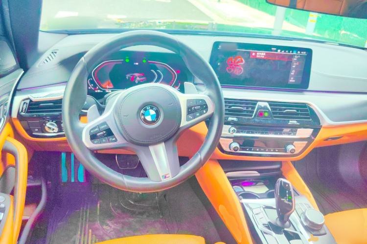 Used BMW 5 Series 2022 Second Facelift 530i M Sport Package Steering Wheel