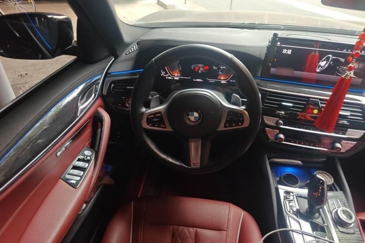 Used BMW 5 Series 2022 530Li Leading Model M Sport Package Steering Wheel