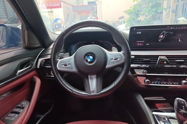 Used BMW 5 Series 2022 Revised Version 3 530Li Luxury Edition M Sport Package Steering Wheel