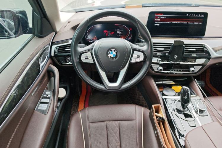 Used BMW 5 Series 2022 Restyled 525Li Luxury Package Steering Wheel