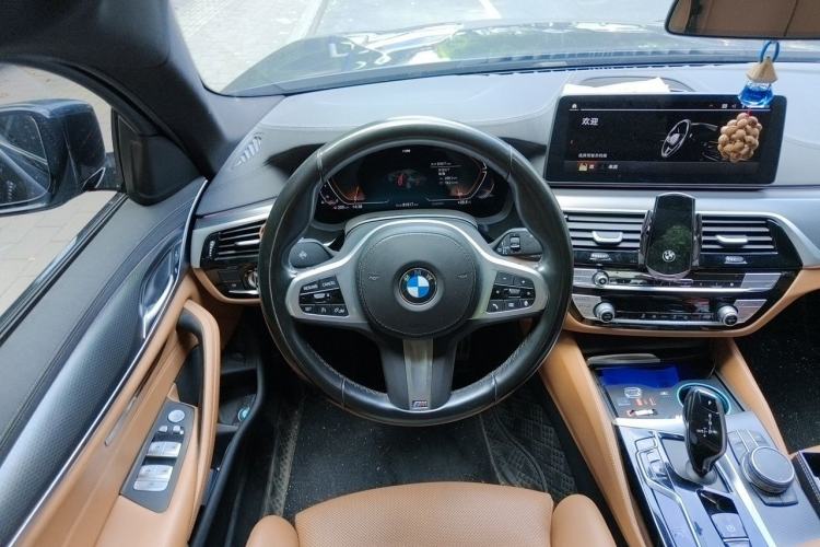 Used BMW 5 Series 2022 Second Facelift 525i M Sport Package Steering Wheel
