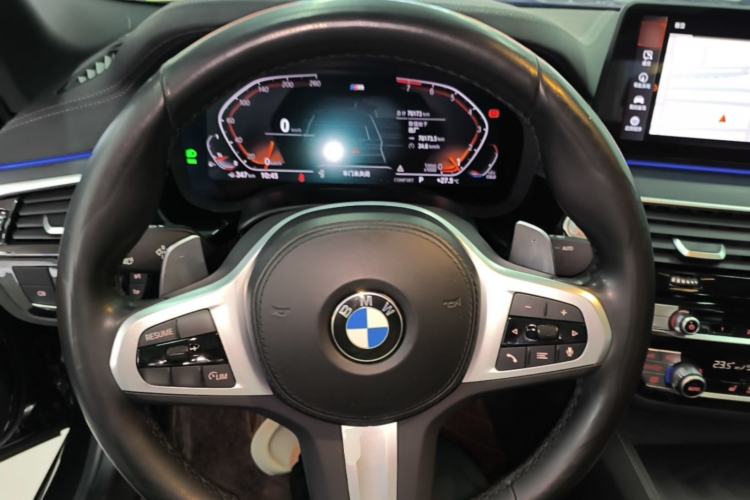 Used BMW 5 Series 2022 Restyled 530Li Leading Edition M Sport Package Steering Wheel
