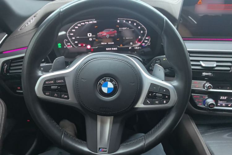 Used BMW 5 Series 2022 Revised Version 3 530Li Luxury Edition M Sport Package Steering Wheel