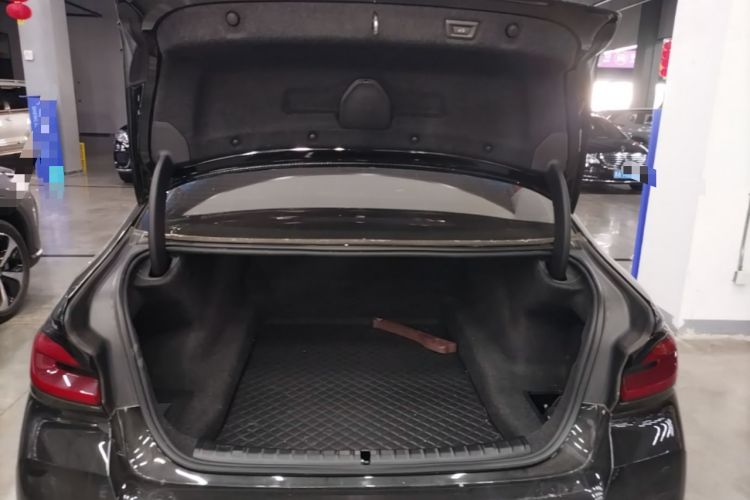 Used BMW 5 Series 2022 Second Facelift 525Li M Sport Package Trunk