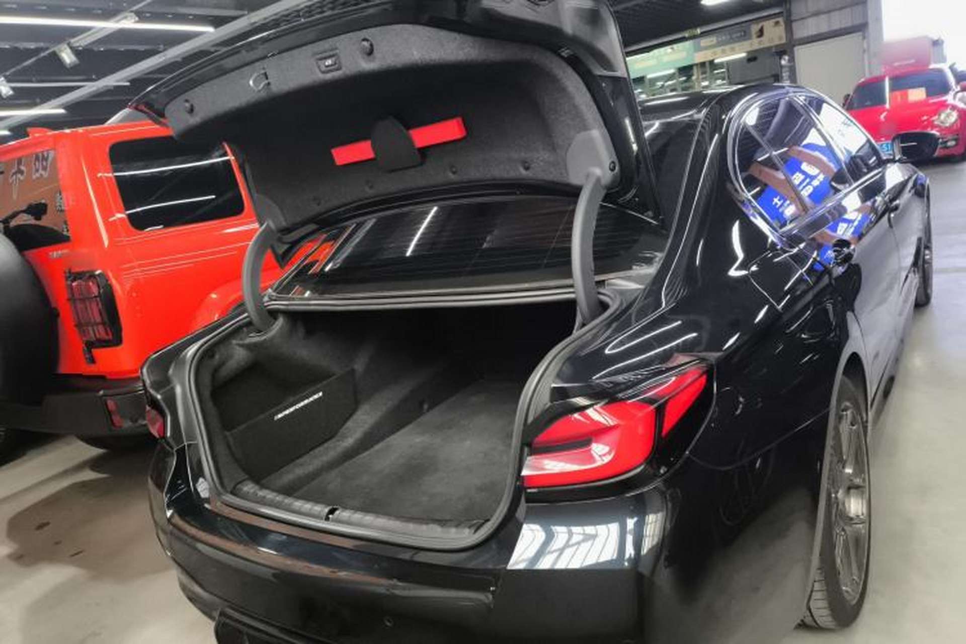 Used BMW 5 Series 2022 Restyled 525Li M Sport Package Trunk