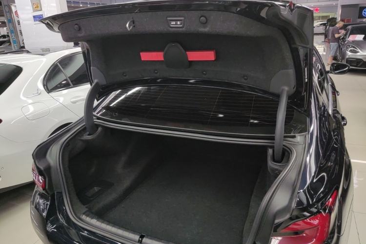 Used BMW 5 Series 2022 Second Facelift 530Li Leading Edition M Sport Package Trunk