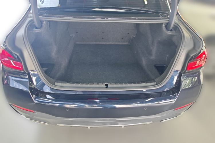 Used BMW 5 Series 2022 Second Facelift 525Li M Sport Package Trunk