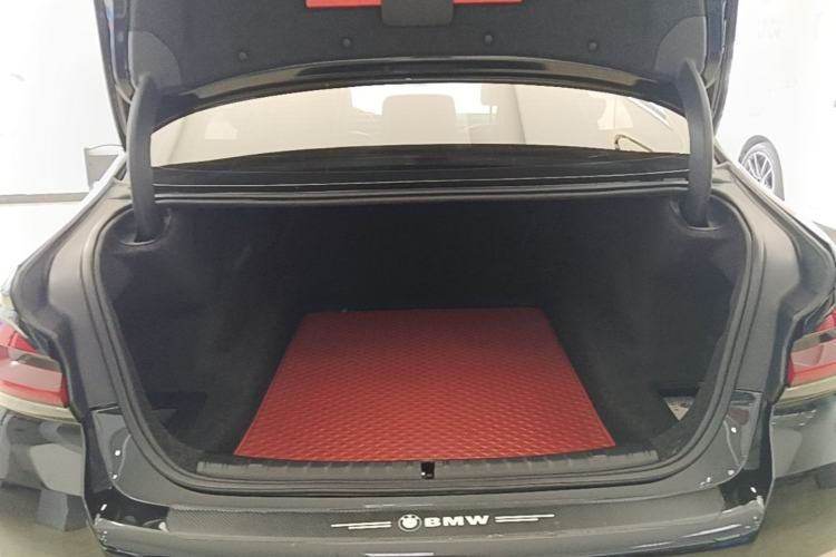 Used BMW 5 Series 2022 Restyled 530Li Leading Edition M Sport Package Trunk