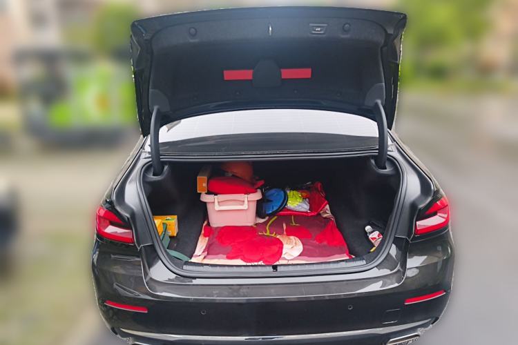 Used BMW 5 Series 2022 Restyled 525Li Luxury Package Trunk