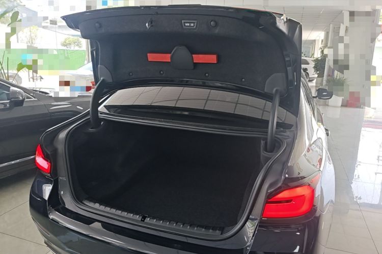 Used BMW 5 Series 2022 Revised Version 3 530Li Luxury Edition M Sport Package Trunk