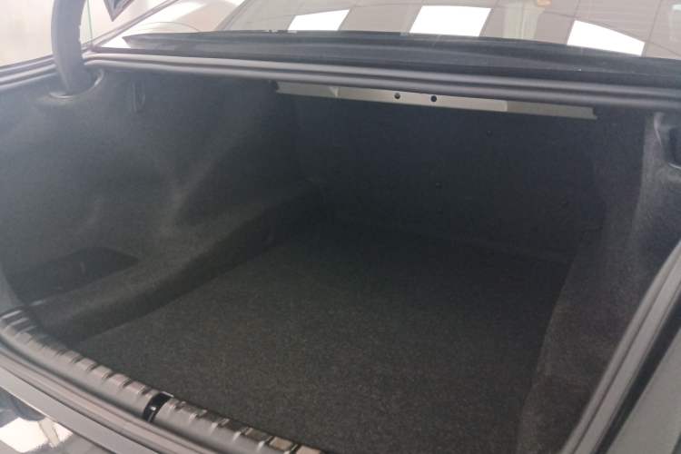 Used BMW 5 Series 2022 Revised Version 3 530Li Luxury Edition M Sport Package Trunk