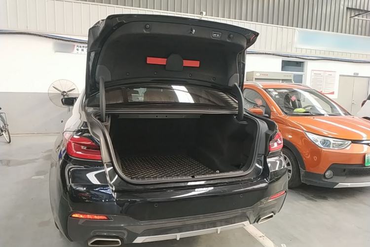 Used BMW 5 Series 2022 Revised Version 530Li xDrive M Sport Package Trunk