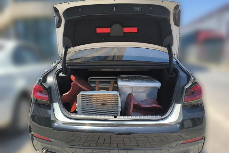 Used BMW 5 Series 2022 Second Facelift 530Li Leading Edition M Sport Package Trunk