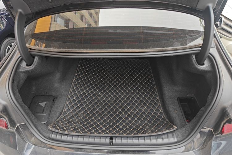 Used BMW 5 Series 2022 Second Facelift 525Li M Sport Package Trunk