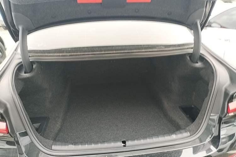 Used BMW 5 Series 2022 Restyled 525Li Luxury Package Trunk