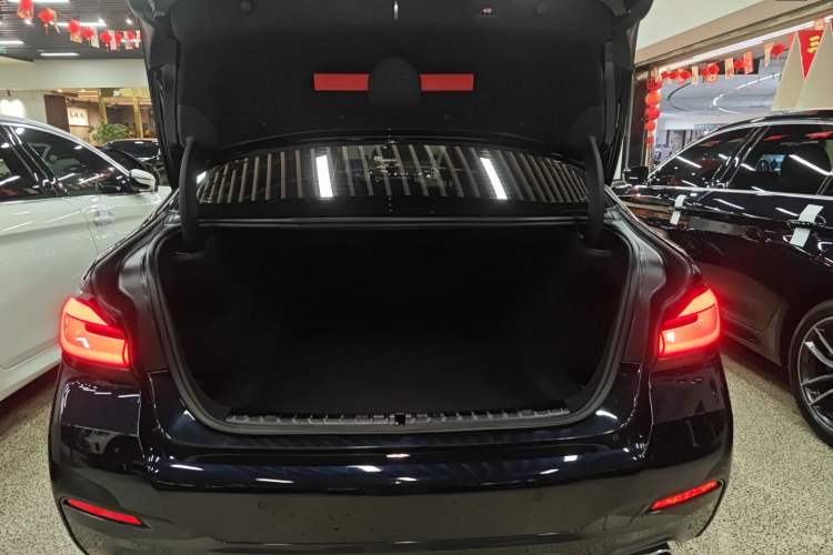 Used BMW 5 Series 2022 Restyled 525Li M Sport Package Trunk