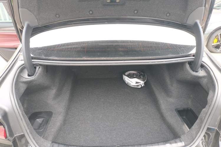 Used BMW 5 Series 2022 Updated 530Li Leading Edition Luxury Package Trunk
