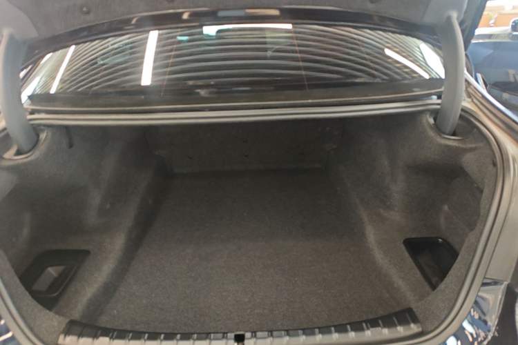 Used BMW 5 Series 2022 Restyled 525Li M Sport Package Trunk