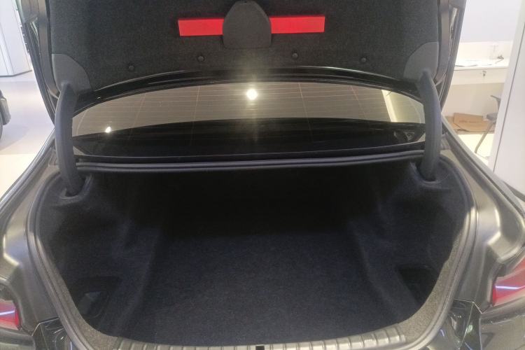 Used BMW 5 Series 2022 Second Facelift 530Li Leading Edition M Sport Package Trunk