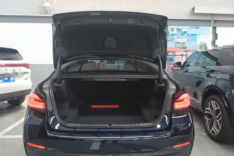 Used BMW 5 Series 2022 Second Facelift 525Li M Sport Package Trunk