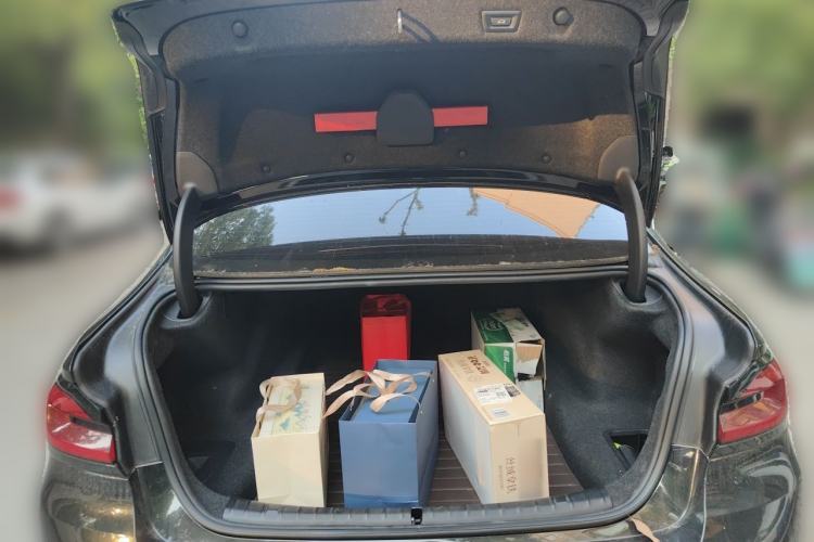 Used BMW 5 Series 2022 525Li Luxury Package Trunk
