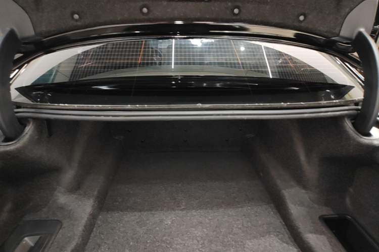 Used BMW 5 Series 2022 Second Facelift 530Li Leading Edition Luxury Package Trunk