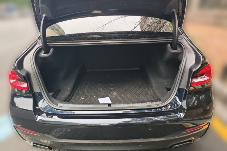 Used BMW 5 Series 2022 Second Facelift 525i M Sport Package Trunk