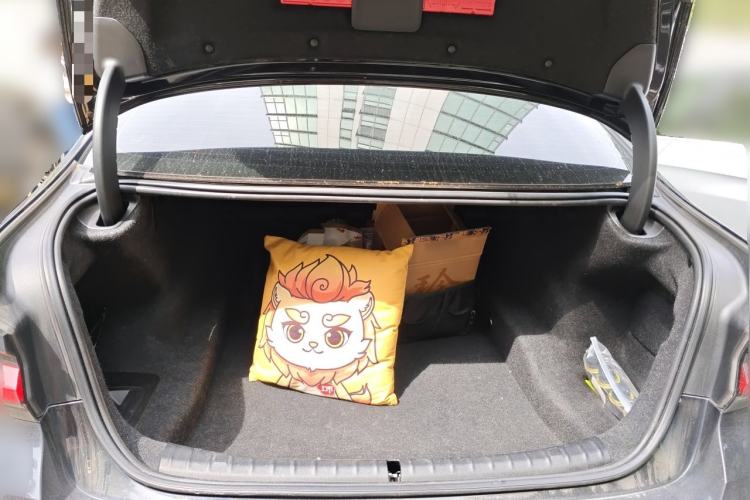 Used BMW 5 Series 2022 530i M Sport Package Trunk