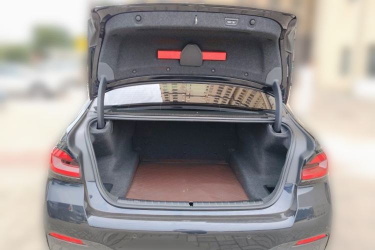 Used BMW 5 Series 2022 Second Facelift 530Li Luxury Version M Sport Package Trunk