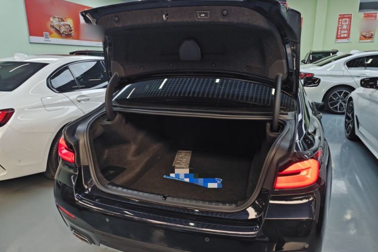 Used BMW 5 Series 2022 Restyled 525Li M Sport Package Trunk