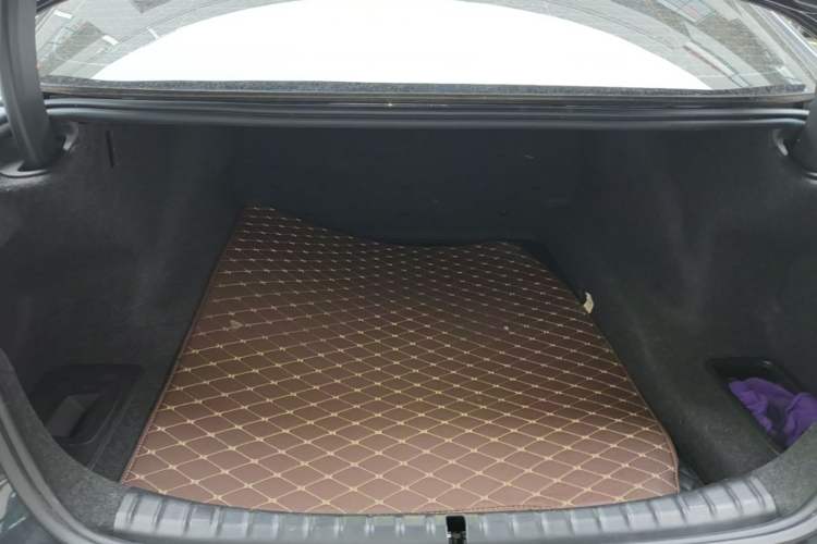 Used BMW 5 Series 2022 Second Facelift 525Li M Sport Package Trunk