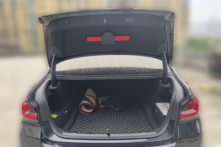 Used BMW 5 Series 2022 530Li Leading Model M Sport Package Trunk