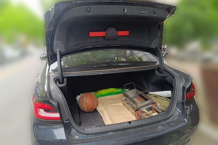 Used BMW 5 Series 2022 Restyled 530Li Leading Edition M Sport Package Trunk