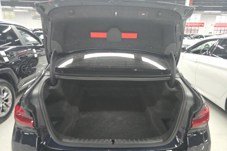 Used BMW 5 Series 2022 Second Facelift 525Li M Sport Package Trunk