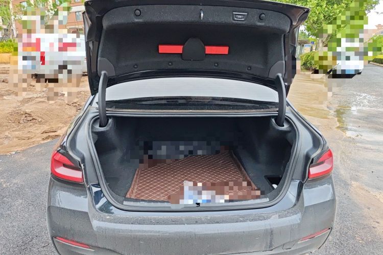 Used BMW 5 Series 2022 Second Facelift 525Li M Sport Package Trunk