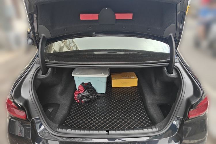 Used BMW 5 Series 2022 Restyled 525Li M Sport Package Trunk