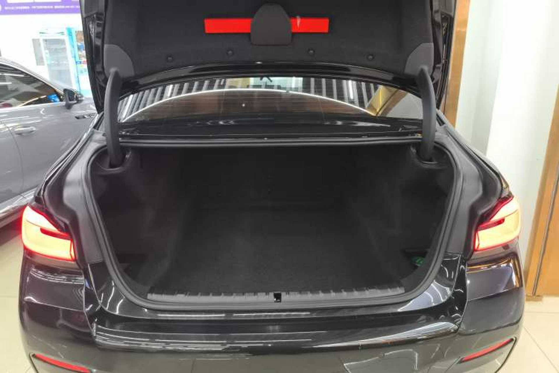 Used BMW 5 Series 2022 Second Facelift 530Li xDrive M Sport Package Trunk