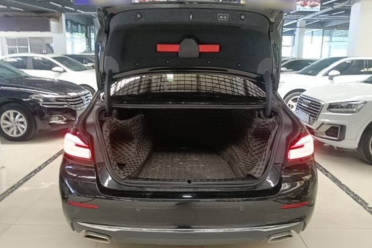 Used BMW 5 Series 2022 Second Facelift 530Li Leading Edition Luxury Package Trunk