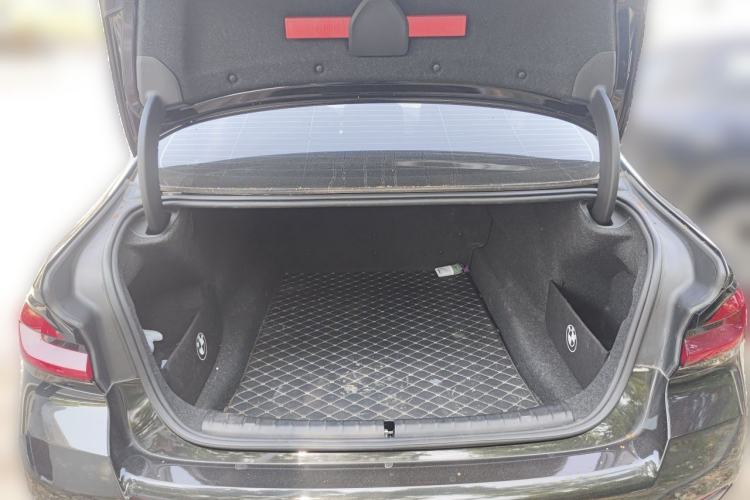 Used BMW 5 Series 2022 Second Facelift 525Li M Sport Package Trunk