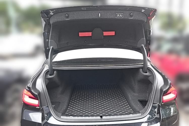 Used BMW 5 Series 2022 Restyled 530Li Leading Edition M Sport Package Trunk