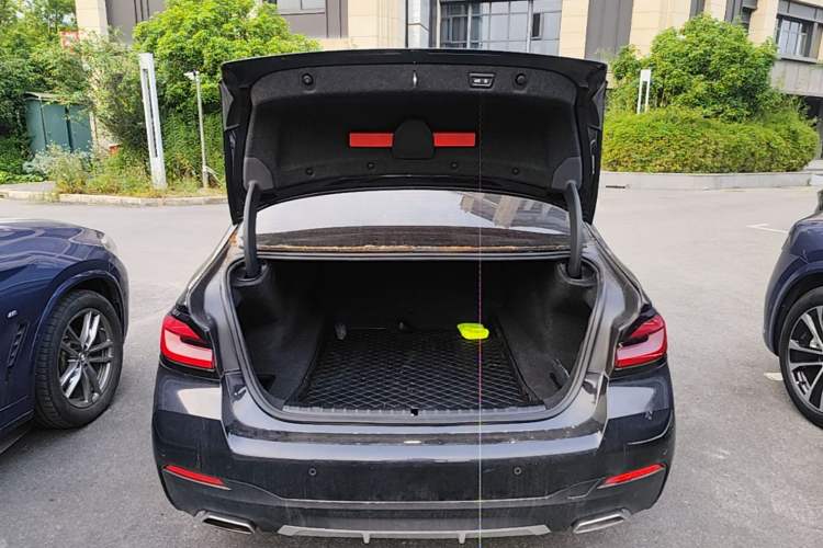 Used BMW 5 Series 2022 Revised Version 3 530Li Luxury Edition M Sport Package Trunk