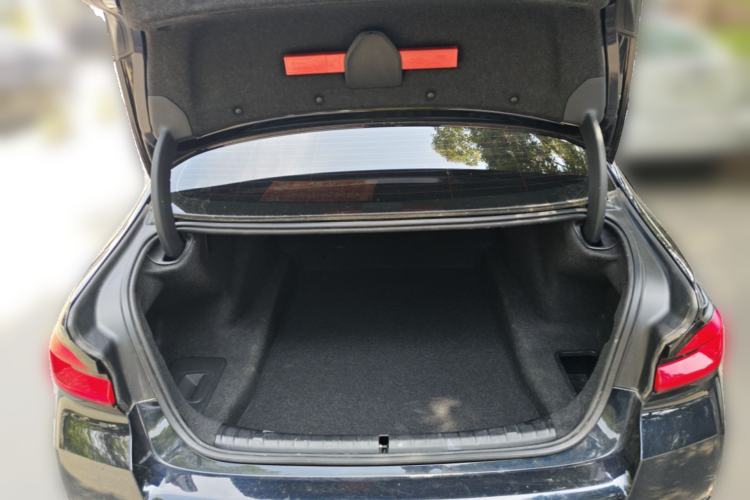 Used BMW 5 Series 2022 Restyled 530Li Leading Edition M Sport Package Trunk