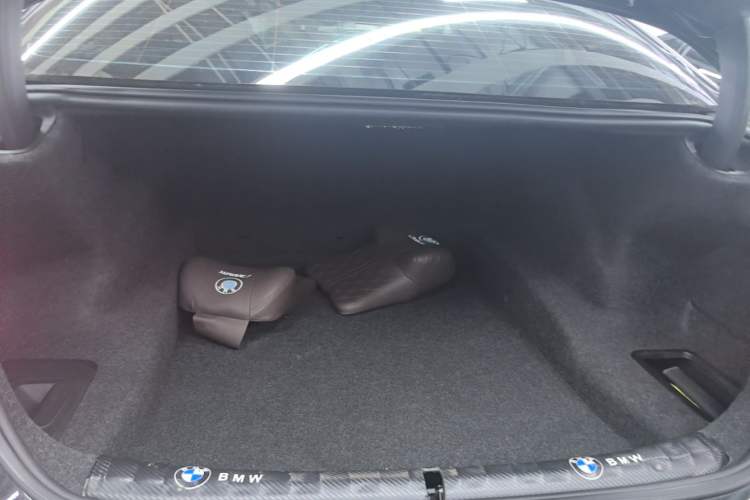 Used BMW 5 Series 2022 Revised Version 3 530Li Luxury Edition M Sport Package Trunk