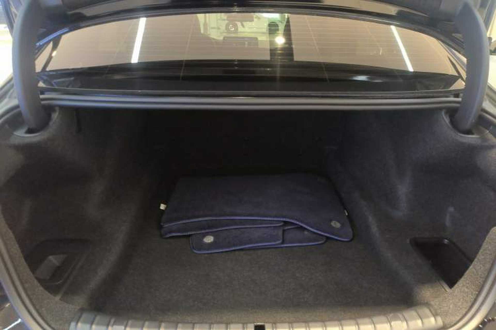Used BMW 5 Series 2022 Restyled 530Li Leading Edition M Sport Package Trunk