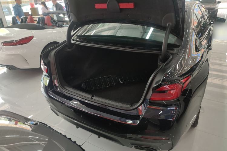 Used BMW 5 Series 2022 Second Facelift 530i M Sport Package Trunk