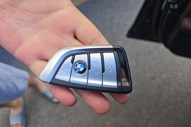 Used BMW 5 Series 2022 Restyled 525Li M Sport Package Vehicle Key