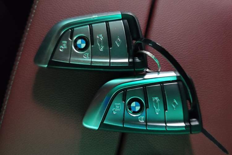 Used BMW 5 Series 2022 Second Facelift 525Li M Sport Package Vehicle Key