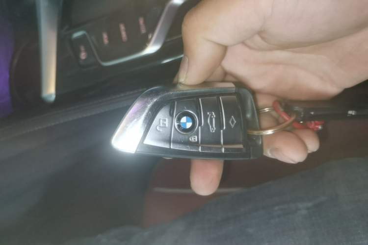Used BMW 5 Series 2022 Restyled 525Li M Sport Package Vehicle Key