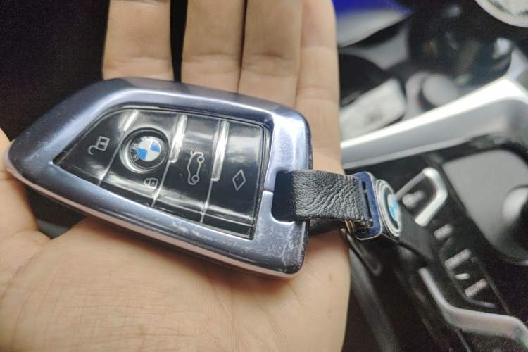 Used BMW 5 Series 2022 Second Facelift 525Li M Sport Package Vehicle Key